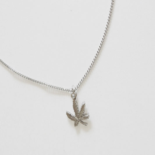 Peace Leaf Vintage Necklace